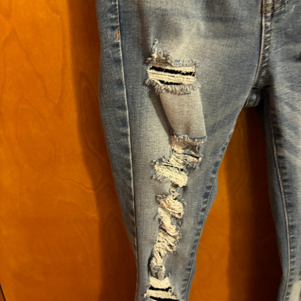 Aeropostale Super High Rise Jegging Distressed 6 Short Medium Wash Denim Legging - Picture 7 of 16